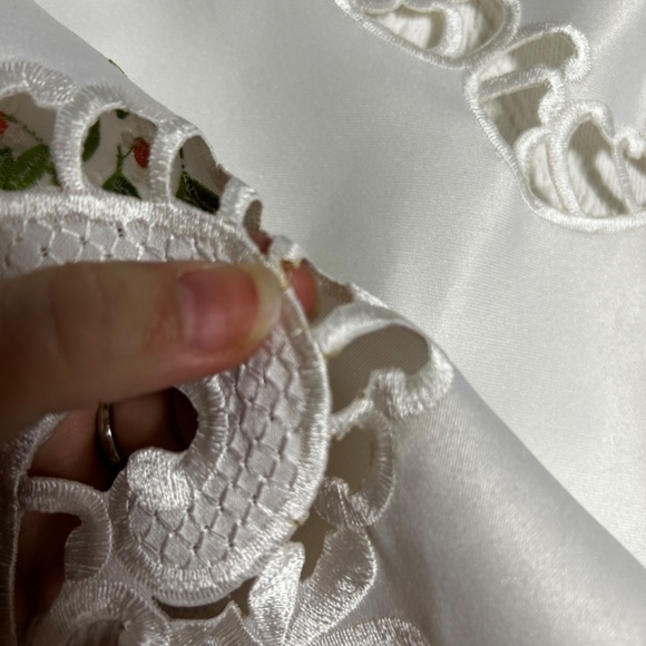 Elegant Easter Round Dining tablecloth Lace  Embroidered Holiday - Picture 8 of 12